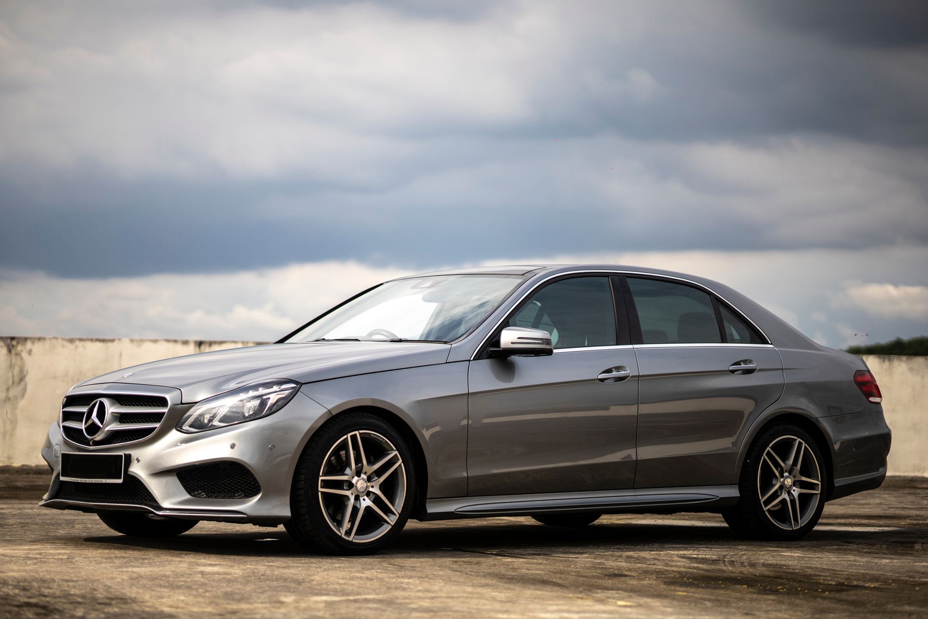 Mercedes E-Class taxi